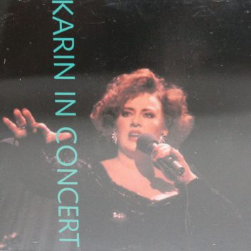 Karin-in-concert